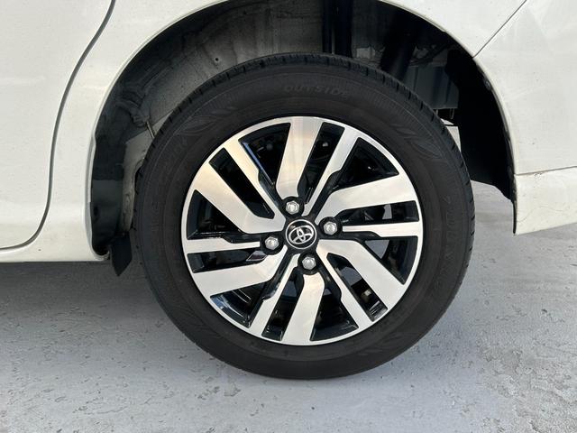 ルーミー カスタムＧ　ワンオーナー　スマートキー２個　ＬＥＤヘッドライト＆ＬＥＤフォグ　両側パワースライドドア　パノラミックビューパッケージ　スマートアシスト　フルセグＴＶ　レーダークルーズコントロール　純正アルミ（34枚目）