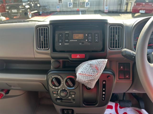 エブリイ ジョインターボ　両側スライドドア　クリアランスソナー　レーンアシスト　衝突被害軽減システム　オートライト　ＬＥＤヘッドランプ　スマートキー　アイドリングストップ　電動格納ミラー　シートヒーター　ＣＶＴ（4枚目）