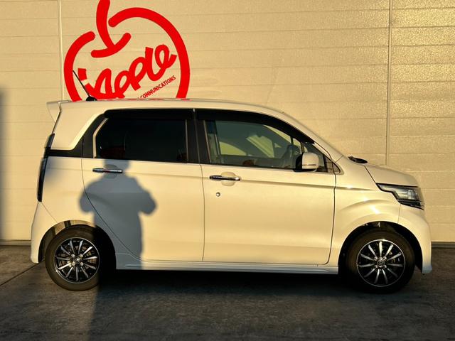 Ｎ－ＷＧＮカスタム Ｇ・Ｌパッケージ　ＥＴＣ　バックカメラ　ナビ　ＴＶ　オートクルーズコントロール　オートライト　ＨＩＤ　スマートキー　アイドリングストップ　ベンチシート　ＣＶＴ　盗難防止システム　ＡＢＳ　ＥＳＣ　ＣＤ　ＤＶＤ再生　ＵＳＢ（14枚目）