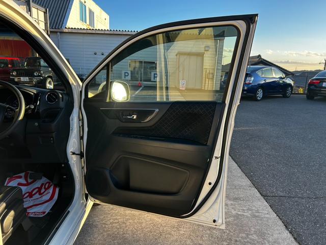 Ｎ－ＷＧＮカスタム Ｇ・Ｌパッケージ　ＥＴＣ　バックカメラ　ナビ　ＴＶ　オートクルーズコントロール　オートライト　ＨＩＤ　スマートキー　アイドリングストップ　ベンチシート　ＣＶＴ　盗難防止システム　ＡＢＳ　ＥＳＣ　ＣＤ　ＤＶＤ再生　ＵＳＢ（27枚目）