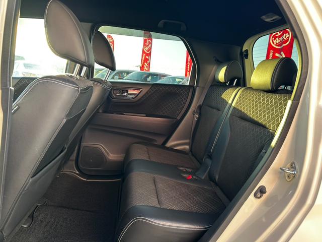 Ｎ－ＷＧＮカスタム Ｇ・Ｌパッケージ　ＥＴＣ　バックカメラ　ナビ　ＴＶ　オートクルーズコントロール　オートライト　ＨＩＤ　スマートキー　アイドリングストップ　ベンチシート　ＣＶＴ　盗難防止システム　ＡＢＳ　ＥＳＣ　ＣＤ　ＤＶＤ再生　ＵＳＢ（32枚目）