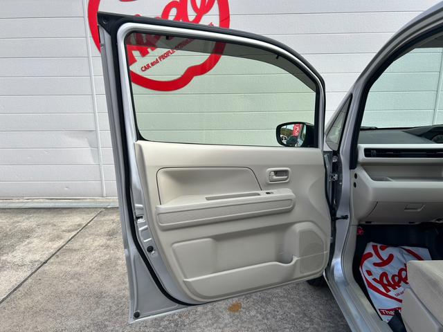 ワゴンＲ ＦＡ　キーレスエントリー　ＭＴ　盗難防止システム　ＡＢＳ　ＥＳＣ　ＣＤ　ミュージックプレイヤー接続可　衝突安全ボディ　エアコン　パワーステアリング　パワーウィンドウ（25枚目）