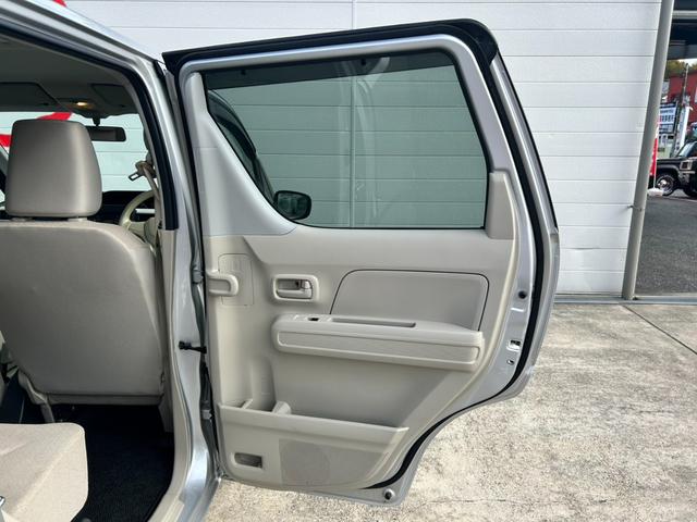 ワゴンＲ ＦＡ　キーレスエントリー　ＭＴ　盗難防止システム　ＡＢＳ　ＥＳＣ　ＣＤ　ミュージックプレイヤー接続可　衝突安全ボディ　エアコン　パワーステアリング　パワーウィンドウ（26枚目）