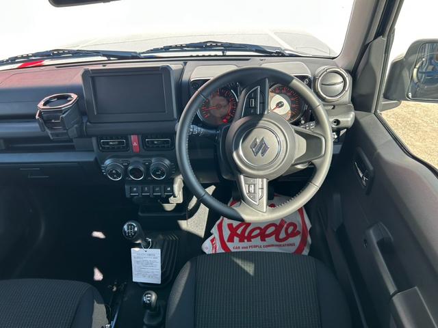 ジムニーノマド ＦＣ　４ＷＤ　ＥＴＣ　クリアランスソナー　オートクルーズコントロール　レーンアシスト　衝突被害軽減システム　ＬＥＤヘッドランプ　ヘッドライトウォッシャー　アルミホイール　スマートキー　アイドリングストップ（2枚目）