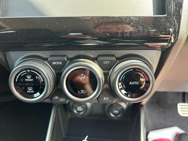 �C���ɍ��킹�Ē����I�ɑ��삷�邱�ƂŁA�ԓ������ł����K�ɕۂĂ܂��B