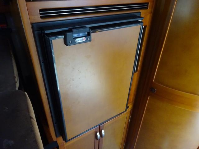 ＮＶ２００バネットバン ＧＸ　ＡｔｏＺ　α　ＡＬＰＨＡ・社外ナビ・フルセグ・Ｂｌｕｅｔｏｏｔｈ対応・ミラー型バックカメラ・ＥＴＣ・冷蔵庫・シンク・電子レンジ・キーレスキー２個　６人乗り（55枚目）