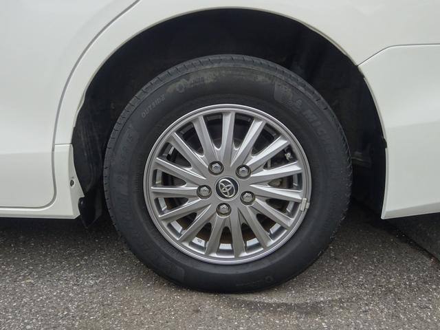 TOYOTA ESQUIRE HYBRID GI