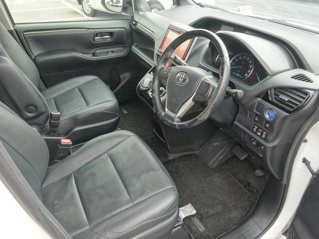 TOYOTA ESQUIRE HYBRID GI