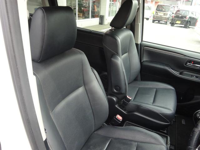 TOYOTA ESQUIRE HYBRID GI