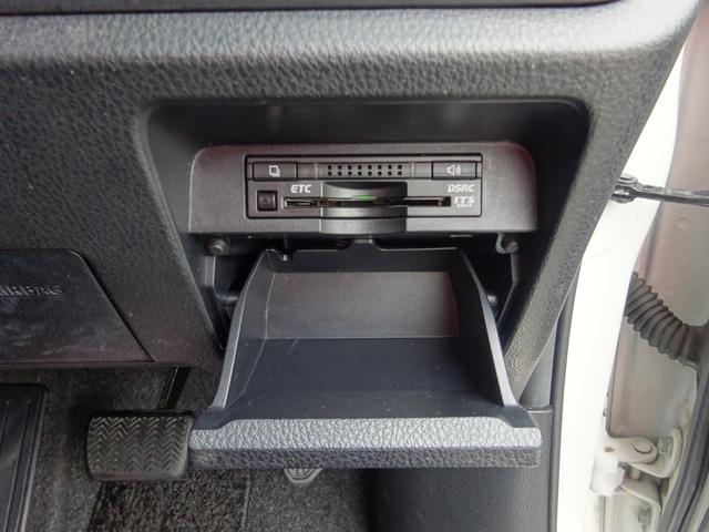 TOYOTA ESQUIRE HYBRID GI