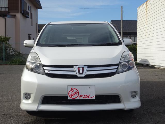 アイシス プラタナ Vセレクション 社外ナビ・フルセグ・Bluetooth対応・バックモニター・両側パワースライドドア・ステアリングスイッチ・プッシュスタート・スマートキー(3枚目)