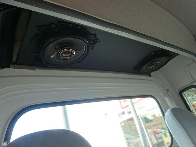 ハイゼットトラック 社外チューナー・CDプレーヤー・MP3プレーヤー・USB接続・社外スピーカー・社外アルミホイール(19枚目)