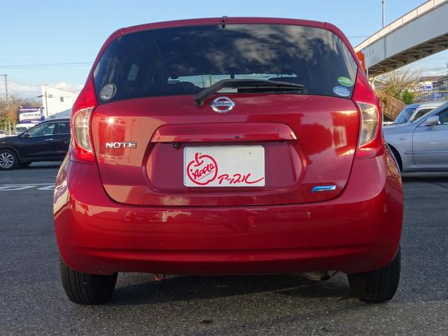 ノート Ｘ　純正ナビ・フルセグ・ＣＤプレーヤー・バックモニター・ＥＴＣ・プッシュスタート・スマートキー（２個）（7枚目）