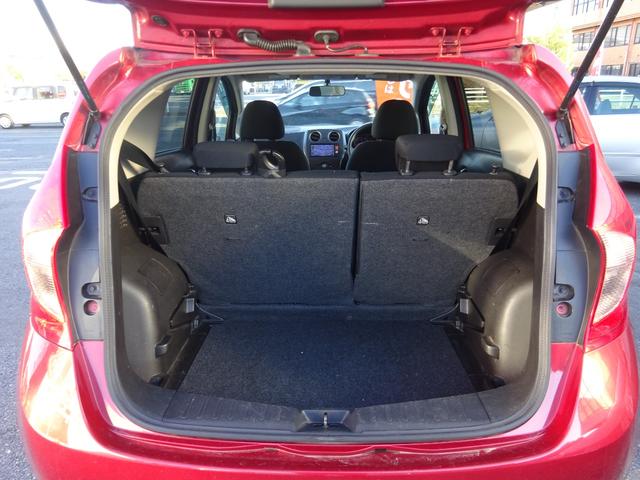 ノート Ｘ　純正ナビ・フルセグ・ＣＤプレーヤー・バックモニター・ＥＴＣ・プッシュスタート・スマートキー（２個）（26枚目）