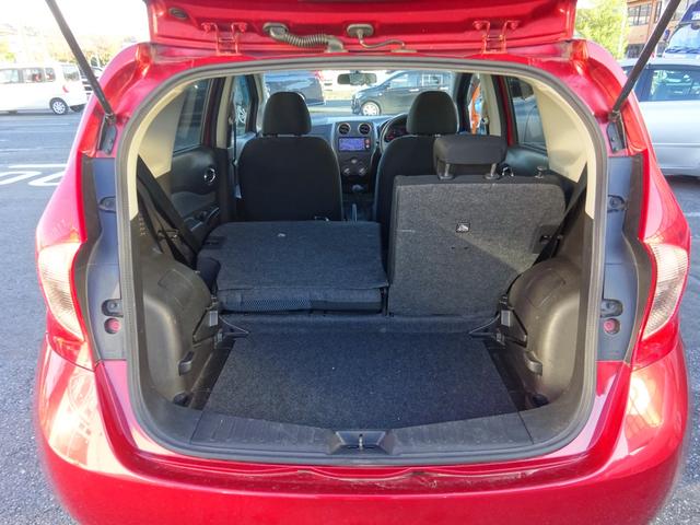 ノート Ｘ　純正ナビ・フルセグ・ＣＤプレーヤー・バックモニター・ＥＴＣ・プッシュスタート・スマートキー（２個）（29枚目）