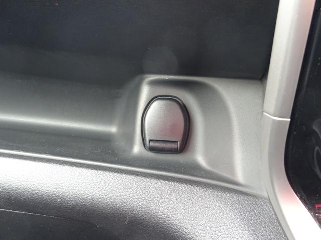 セレナ ハイウェイスター Vセレクション 社外ナビ・フルセグ・Bluetooth対応・全方位モニター・前方カメラ・サイドカメラ・バックモニター・インテリジェントパーキングアシスト・ビルトインETC・プッシュスタート・スマートキー(18枚目)