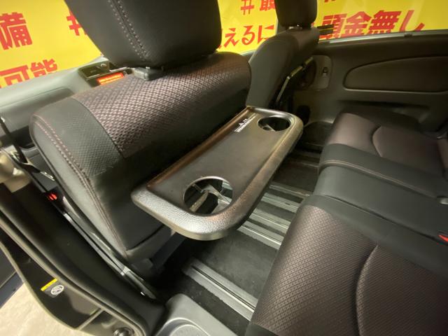セレナ ハイウェイスター　Ｖセレクション　ＴＫ１８９６　純正ＳＤナビ（ＤＶＤ　ＣＤ　ＳＤ　Ｂｌｕｅｔｏｏｔｈ　地デジフルセグ）両側パワースライドドア　バックカメラＥＴＣ　クルーズコントロール　革巻きステアリング　アイドリングストップ（17枚目）