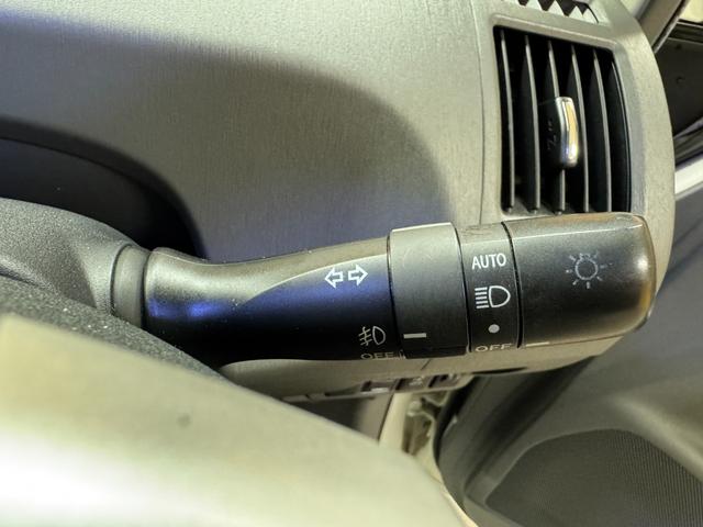 プリウスアルファ Ｓ　ＴＫ１９０５カロッツェリアサイバーナビ　フルセグＴＶ走行中可　ＣＤ　ＤＶＤ　ＢＴ　バックカメラ　ＥＴＣ　フリップダウンモニター　モデリスタフルハーフエアロ　ＬＥＤヘッドライト　社外１７インチＡＷ（7枚目）