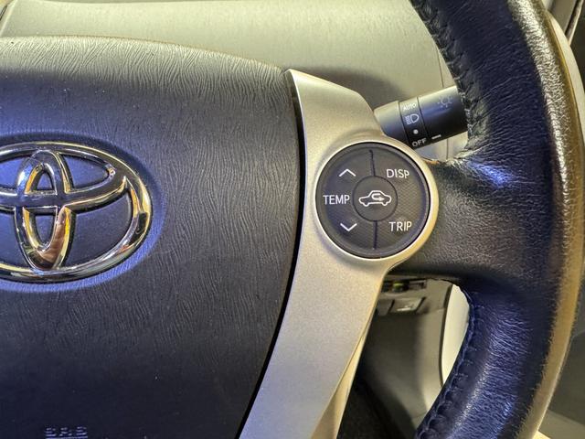 プリウスアルファ Ｓ　ＴＫ１９０５カロッツェリアサイバーナビ　フルセグＴＶ走行中可　ＣＤ　ＤＶＤ　ＢＴ　バックカメラ　ＥＴＣ　フリップダウンモニター　モデリスタフルハーフエアロ　ＬＥＤヘッドライト　社外１７インチＡＷ（26枚目）