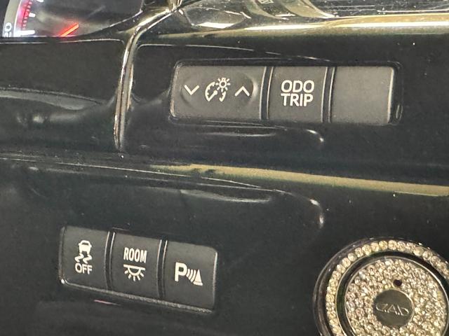 ヴェルファイア ２．４Ｚ　プラチナムセレクション　ＴＫ１９０６カロッツェリアサイバーナビ　地デジフルセグＴＶ走行中可　ＣＤ　ＤＶＤ　Ｂｌｕｅｔｏｏｔｈ　ミュージックサーバー　バックカメラ　ビルトインＥＴＣ　フロントハーフエアロ　社外２０インチＡＷ（59枚目）