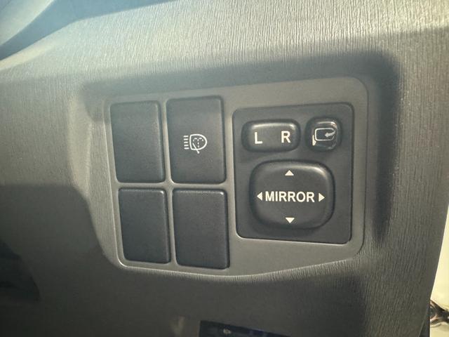 プリウス Sツーリングセレクション TK1932(27枚目)