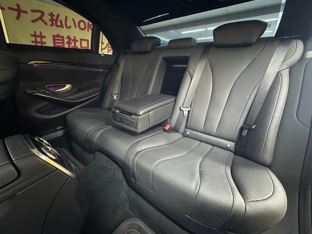 Ｓクラス Ｓ４００ハイブリッド　スポーツパッケージ　ＴＫ３００６純正ＨＤＤナビ　フルセグＴＶ　ＣＤ　ＤＶＤ　ＢＴ　ビルトインＥＴＣ　バックカメラ　フロント　アラウンドビューモニター　パノラマサンルーフ　純正１９インチＡＷ（15枚目）