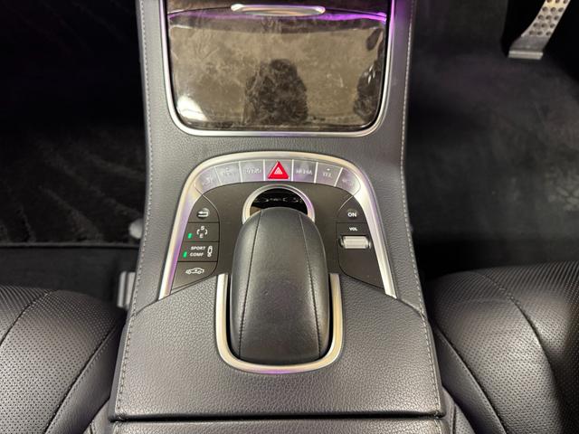 Ｓクラス Ｓ４００ハイブリッド　スポーツパッケージ　ＴＫ３００６純正ＨＤＤナビ　フルセグＴＶ　ＣＤ　ＤＶＤ　ＢＴ　ビルトインＥＴＣ　バックカメラ　フロント　アラウンドビューモニター　パノラマサンルーフ　純正１９インチＡＷ（61枚目）