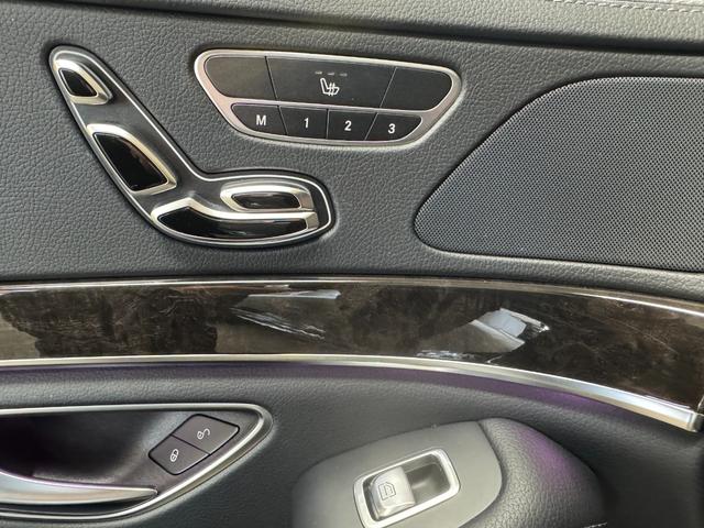 Ｓクラス Ｓ４００ハイブリッド　スポーツパッケージ　ＴＫ３００６純正ＨＤＤナビ　フルセグＴＶ　ＣＤ　ＤＶＤ　ＢＴ　ビルトインＥＴＣ　バックカメラ　フロント　アラウンドビューモニター　パノラマサンルーフ　純正１９インチＡＷ（72枚目）