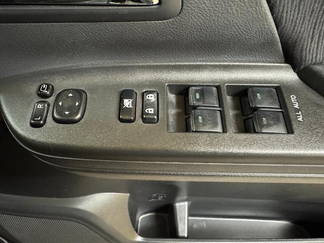 ヴェルファイア ２．４Ｚ　プラチナムセレクション　ＴＫ１９９９ディスプレイオーディオ　フルセグＴＶ　ＣＤ　ＤＶＤ　ＢＴ　ＥＴＣ　バックカメラ　クリアランスソナー　パワーバックドア　　社外トラストマフラー　ＲＳ－Ｒ車高調　社外レオニス１８インチＡＷ（46枚目）