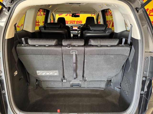 オデッセイ アブソルート・ＥＸ　ＴＫ３０１４純正インターナビ　地デジフルセグＴＶ　ＣＤ　ＤＶＤ　ＢＴ　バックカメラ　ビルトインＥＴＣ　革巻きハンドル　ステアリングスイッチ　パドルシフト　クルーズコントロール　純正１８インチＡＷ（20枚目）