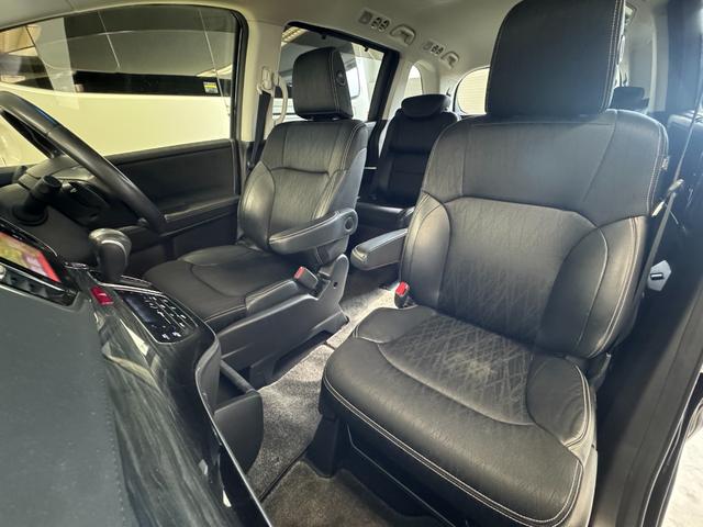 オデッセイ アブソルート・ＥＸ　ＴＫ３０１４純正インターナビ　地デジフルセグＴＶ　ＣＤ　ＤＶＤ　ＢＴ　バックカメラ　ビルトインＥＴＣ　革巻きハンドル　ステアリングスイッチ　パドルシフト　クルーズコントロール　純正１８インチＡＷ（66枚目）