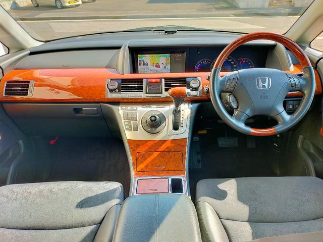 エリシオンプレステージ ＳＧ　ＨＤＤナビパッケージ　３００馬力　Ｖ型６気筒３．５リッターＶＴＥＣエンジン　ワンオーナー　禁煙車　両側パワースライドドア　純正ＨＤＤナビ　テレビ　ＥＴＣ　フリップダウンモニター　バックカメラ　純正１７インチアルミ　キーレス（11枚目）