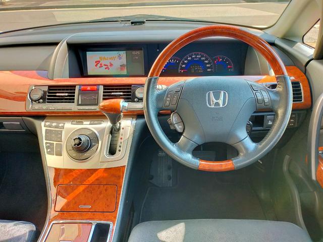 エリシオンプレステージ ＳＧ　ＨＤＤナビパッケージ　３００馬力　Ｖ型６気筒３．５リッターＶＴＥＣエンジン　ワンオーナー　禁煙車　両側パワースライドドア　純正ＨＤＤナビ　テレビ　ＥＴＣ　フリップダウンモニター　バックカメラ　純正１７インチアルミ　キーレス（12枚目）