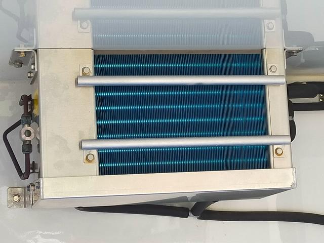 ハイゼットトラック 　ＦＲＰ中温冷凍車　マイナス７度〜プラス３５度　両側スライドドア仕様　切替式４ＷＤ　オートマ　エアコン　パワステ　パワーウインドウ　ワンオーナー　デジタルインナーミラー　ＥＴＣ　車検Ｒ９年１１月１４日（26枚目）