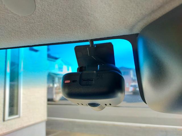 タント カスタムＲＳ　トップエディションＳＡＩＩＩ　インタークーラーターボ　衝突回避支援システム　スマートアシストＩＩＩ　女性ワンオーナー　７インチナビ　全周囲カメラ　ドラレコ　ＥＴＣ　両側パワースライドドア　ブルートゥース　テレビ　シートヒーター（25枚目）