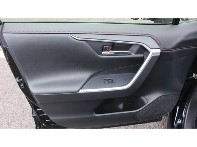 ＲＡＶ４ アドベンチャー　オフロードパッケージ　メーカー９型ナビ／Ｂカメラ／地デジ／電動Ｒゲート／衝突軽減／レーダクルコン／温冷シート／ＥＴＣ／（32枚目）