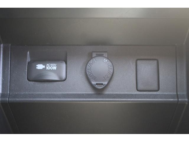 アルファード ２．５Ｓ　Ｃパッケージ　モデリスタ／１０型ナビ／地デジ／３眼ＬＥＤ／温冷黒革／バックカメラ／サンルーフ／ＥＴＣ／（46枚目）