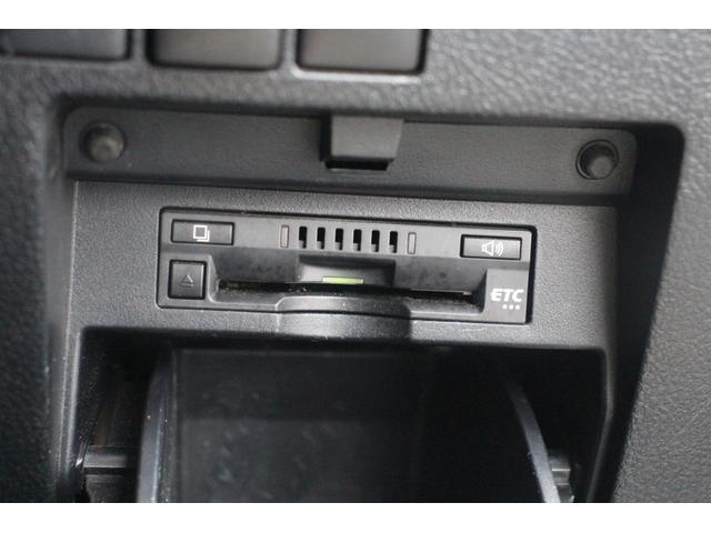 アルファード ２．５Ｇ　サンルーフ／純正１０型ナビ／本革シート／地デジ／温冷シート／ＬＥＤヘッドライト／クルーズコントロール／ＥＴＣ／（12枚目）