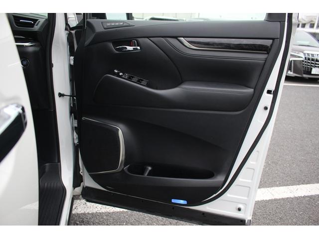 アルファード ２．５Ｓ　Ｃパッケージ　令和４年登録／モデリスタエアロ／サンルーフ／純正９型ディスプレイオーディオ／地上デジタル／バックカメラ／後席モニター／３眼ＬＥＤヘッドライト／シートベンチレーション／黒革シート／（22枚目）