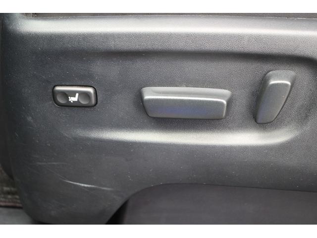 アルファード ２．５Ｓ　Ｃパッケージ　純正１０型ナビ／後席モニター／両側電動／地デジ／バックカメラ／ＬＥＤヘッド／温熱黒革／レーダークルーズコントロール（5枚目）