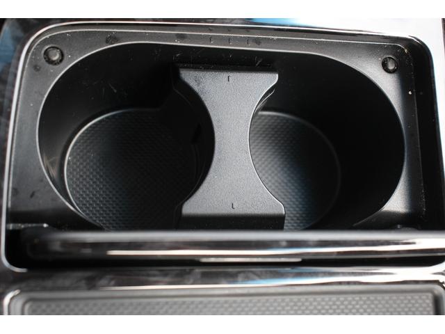 ヴェルファイアハイブリッド Ｚ　ワンオーナー／純正１０型ナビ／地デジ／後席モニター／両側弾道ドア／７人乗り／ＬＥＤヘッドライト／ＥＴＣ２．０（42枚目）