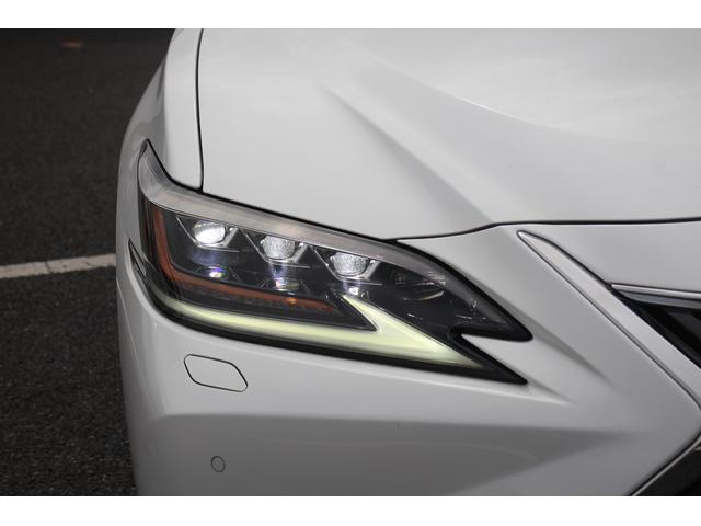 ＥＳ ＥＳ３００ｈ　１オーナー／サンルーフ／純正ナビ／地デジ／バックカメラ／３眼ＬＥＤ／温冷黒革／ＥＴＣ２．０／ステアリングヒーター／電動リアシェード／レクサスセーフティーシステム／ブラインドスポットモニター（22枚目）