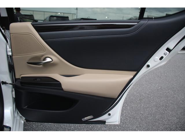 ＥＳ ＥＳ３００ｈ　１オーナー／サンルーフ／純正ナビ／地デジ／バックカメラ／３眼ＬＥＤ／温冷黒革／ＥＴＣ２．０／ステアリングヒーター／電動リアシェード／レクサスセーフティーシステム／ブラインドスポットモニター（31枚目）