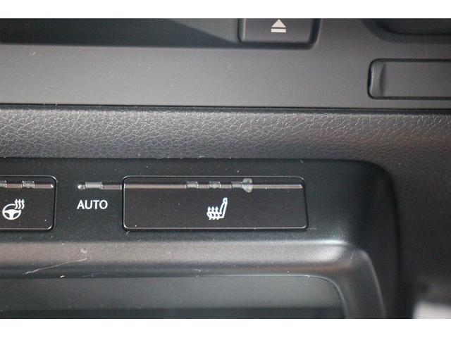 ＵＸ ＵＸ２５０ｈ　バージョンＣ　純正ナビ／地デジ／バックカメラ／温熱黒革／アダクティブクルーズコントロール／衝突軽減ブレーキ／ＬＥＤヘッドライト／ＥＴＣ２．０／オートハイビーム／パワーシート／ハンドルヒーター／オートハイビーム／（6枚目）