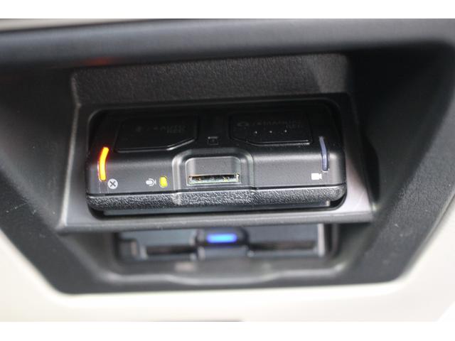 ＣＸ－６０ ＸＤ－ハイブリッド　プレミアムスポーツ　純正ナビ／地デジ／サンルーフ／ＢＯＳＥサウンド／電動Ｒゲート／温冷白革シート／レーダークルーズコントロール／ＥＴＣ／４ＷＤ／衝突軽減ブレーキ／パワーシート／純正アルミホイール／障害物センサー／（8枚目）