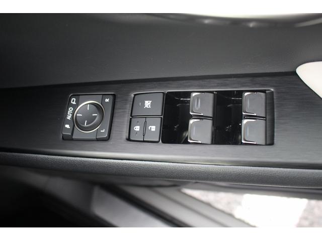 ＵＸ ＵＸ２５０ｈ　バージョンＬ　純正ナビ／地デジ／バックカメラ／電動リアゲート／温冷革シート／ＬＥＤヘッドライト／ＥＴＣ２．０／レーダクルーズコントロール／純正１８インチアルミホイール／禁煙車／オートハイビーム／衝突軽減（64枚目）