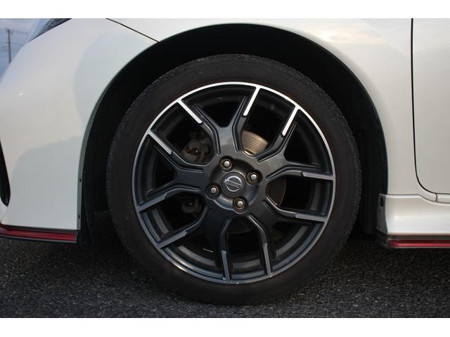 ノート 　５ＭＴ／ＮＩＳＭＯエアロ／ＨＫＳマフラー／社外ナビ／Ｂカメラ／純正１７ＡＷ／電動格納ミラー／ＬＥＤヘッドライト／地デジ／フォグライト／オートライト／スマートキー／プッシュスタート／（24枚目）