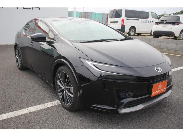 プリウス Ｚ　１２．３型ディスプレイオーディオ／全周囲カメラ／地デジ／衝突軽減ブレーキ／レーダークルーズコントロール／電動リアゲート／温冷黒革／ＥＴＣ２．０／パワーシート／純正アルミホイール／（9枚目）