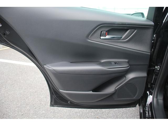 プリウス Ｚ　１２．３型ディスプレイオーディオ／全周囲カメラ／地デジ／衝突軽減ブレーキ／レーダークルーズコントロール／電動リアゲート／温冷黒革／ＥＴＣ２．０／パワーシート／純正アルミホイール／（32枚目）