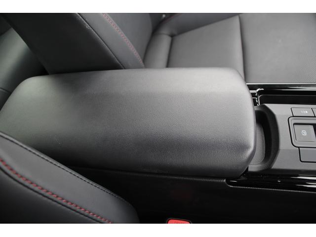 プリウス Ｚ　１２．３型ディスプレイオーディオ／全周囲カメラ／地デジ／衝突軽減ブレーキ／レーダークルーズコントロール／電動リアゲート／温冷黒革／ＥＴＣ２．０／パワーシート／純正アルミホイール／（55枚目）